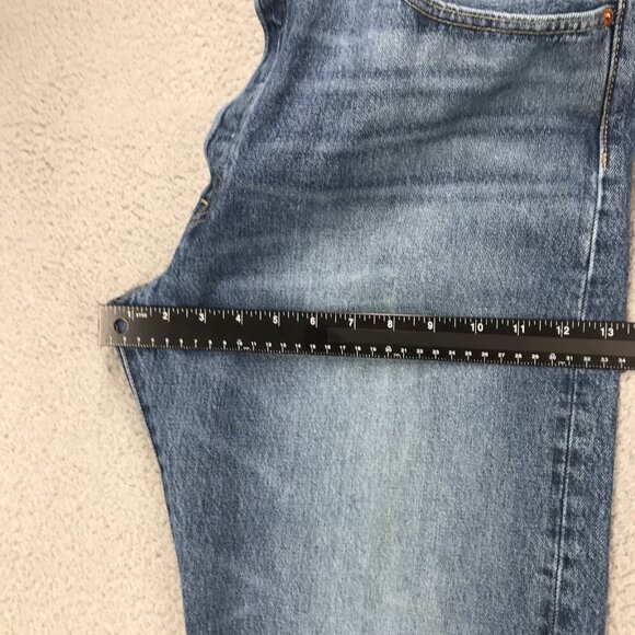 LEVIS 501 Jeans Mens 38x32 Original Straight Leg Button Fly Medium Wash Denim - Picture 16 of 16